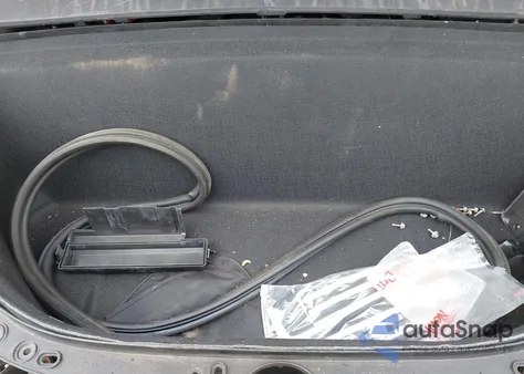 2016 Tesla Model X 75D/P100D/P90D из США, поврежденный, VIN 5YJXCBE4XGF013718